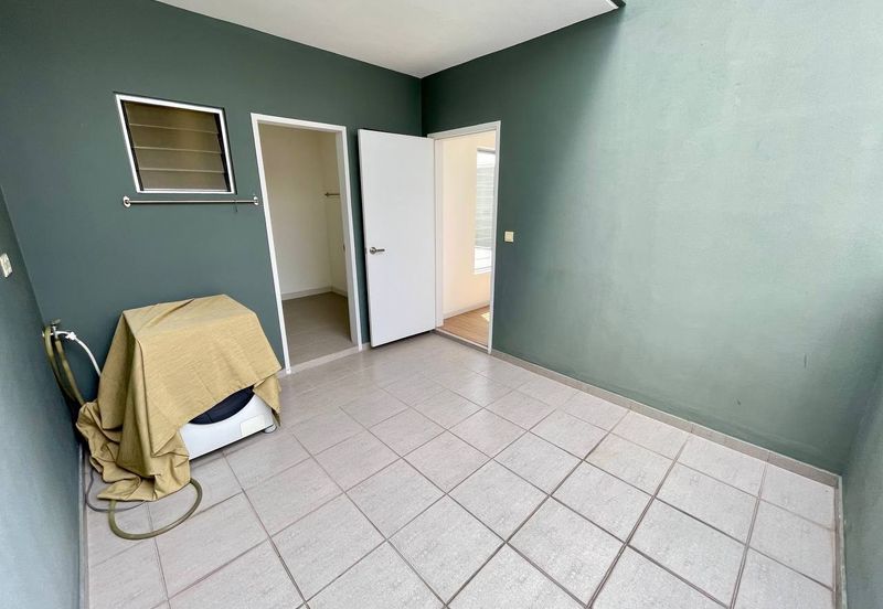 Parkfield Residences, Tropicana Heights