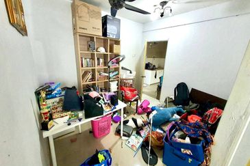 Taman Lembah Keramat AU5