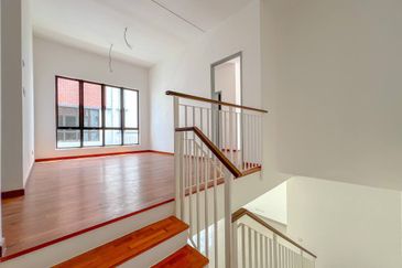 Jalan Setia Utama U13/37F