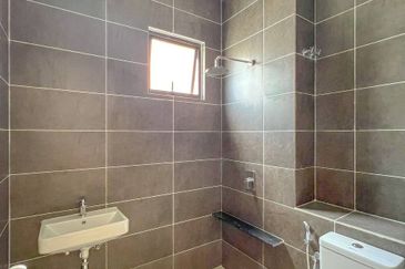 Jalan Setia Utama U13/37F