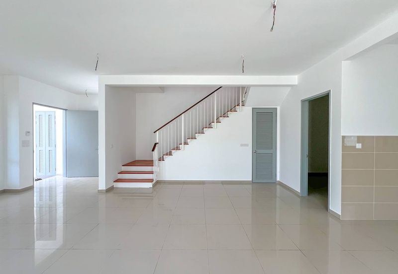 Jalan Setia Utama U13/37F