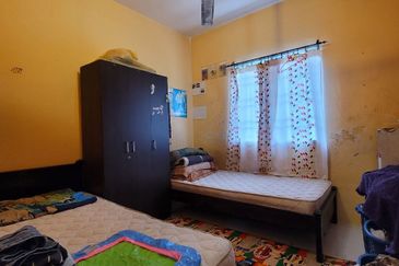 Angsana Apartment @ Taman Raintree