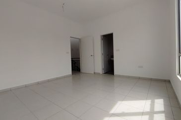 Azolla @ Setia EcoHill 2