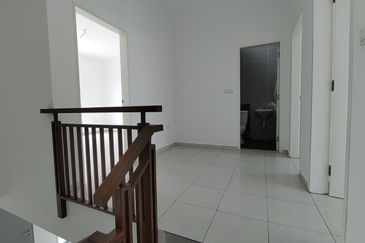 Azolla @ Setia EcoHill 2