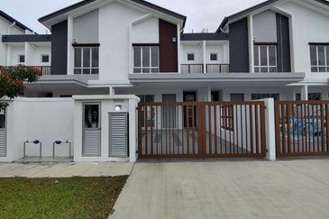 Azolla @ Setia EcoHill 2