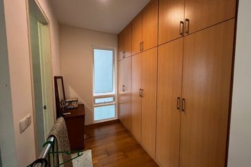 Duta Villa, Presint 14