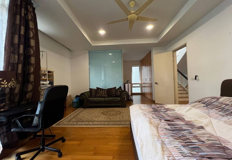 Duta Villa, Presint 14