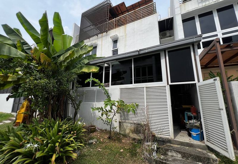 Duta Villa, Presint 14