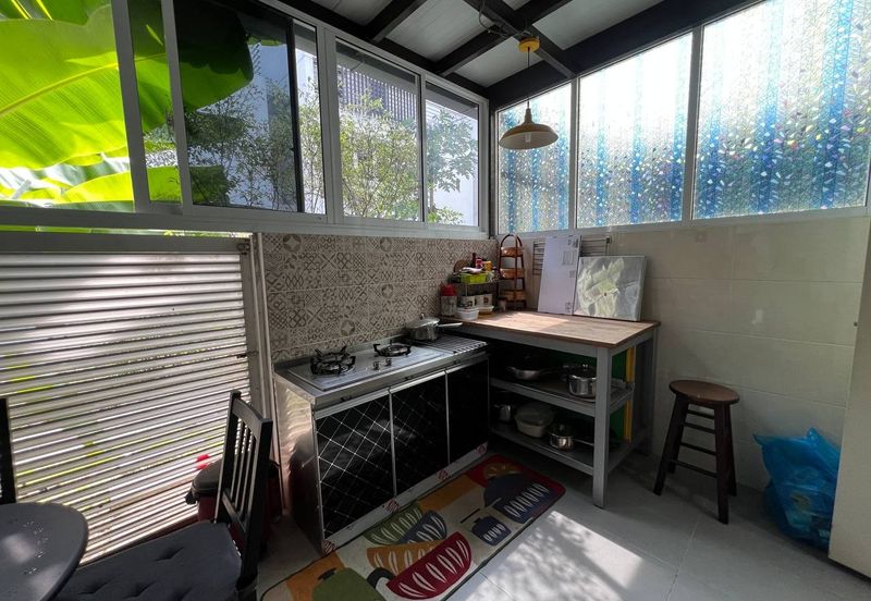 Duta Villa, Presint 14