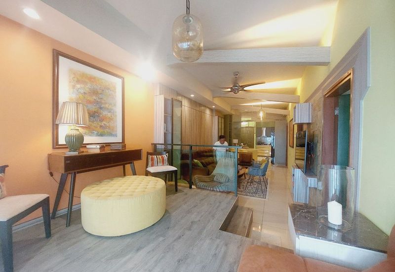 Royal Regent Sri Putramas III