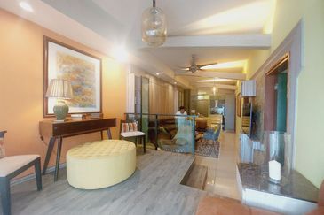 Royal Regent Sri Putramas III