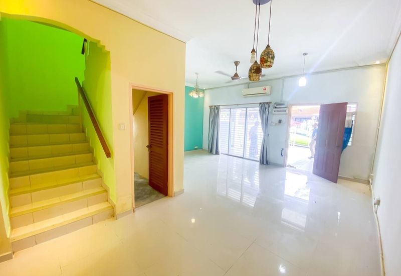 Jalan Prima Saujana 2/F