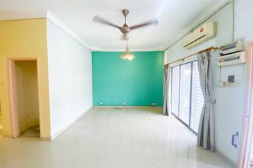 Jalan Prima Saujana 2/F