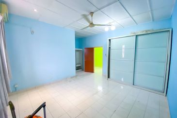 Jalan Prima Saujana 2/F