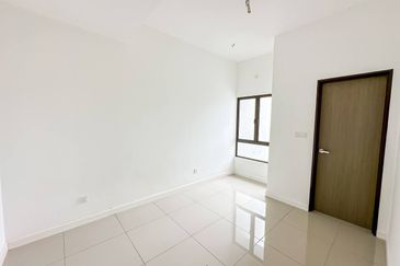 Dahlia @ Serene Heights