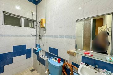 Corner Bandar Tasik Selatan Kuala Lumpur