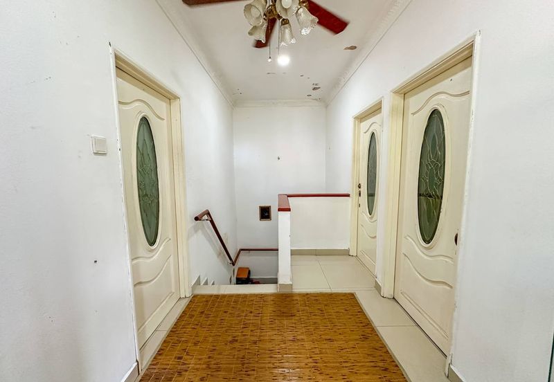 Corner Bandar Tasik Selatan Kuala Lumpur