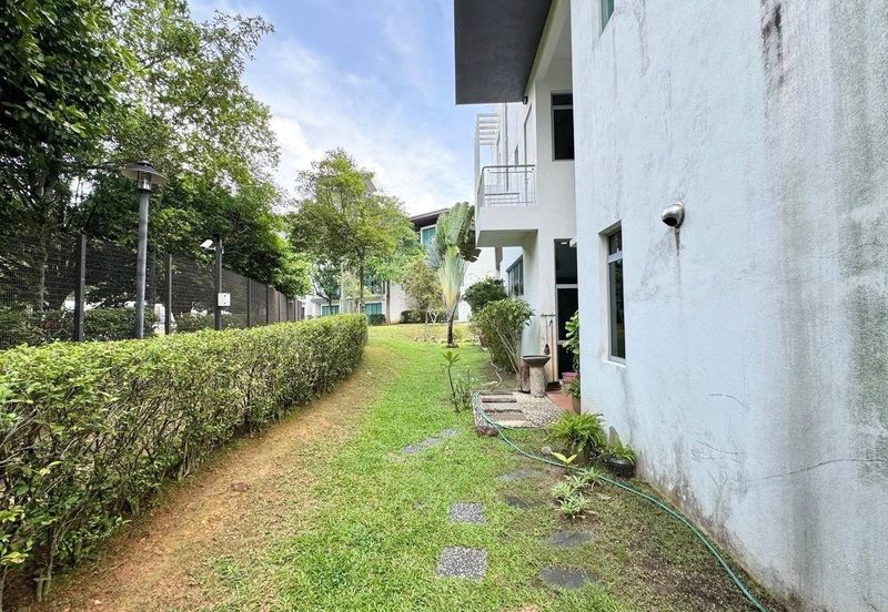 Symphony Hills Schumann