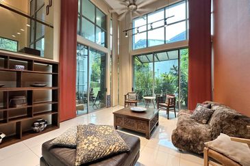 Symphony Hills Schumann