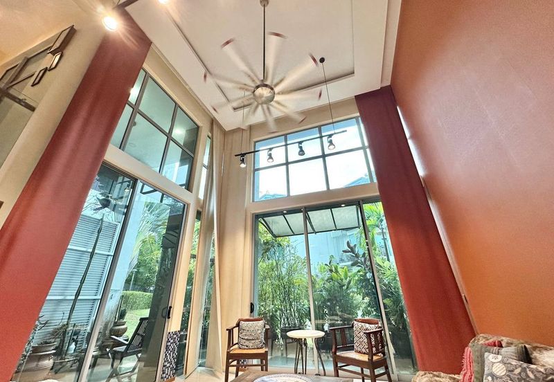 Symphony Hills Schumann