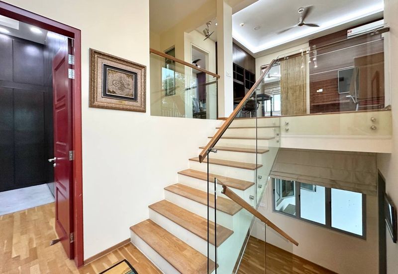 Symphony Hills Schumann