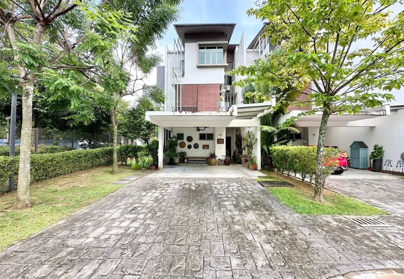 Symphony Hills Schumann