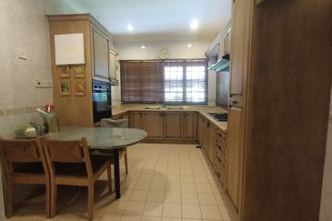 Bandar Tun Hussein Onn