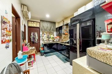 Duta Villa, Presint 14