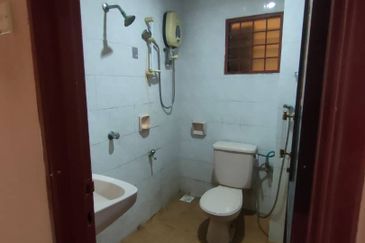 Putra Indah Condominium