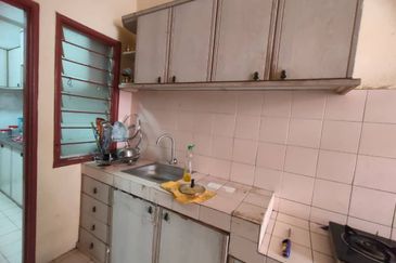 Putra Indah Condominium