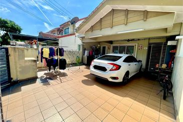 Jacaranda Garden Residence