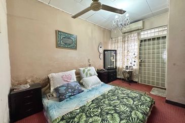 Taman Desa Keramat AU2