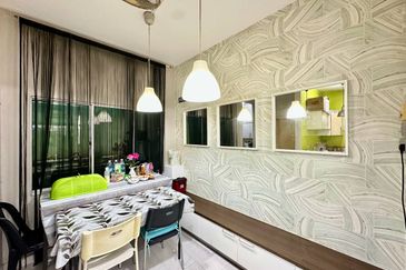 Jalan Puchong Utama 8/4C 