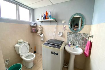 Pangsapuri Damai Mewah B