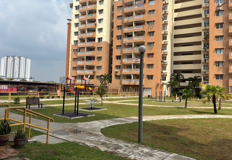 Sri Lavender Apartment