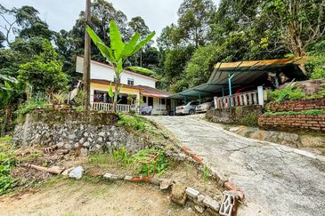 Kampung Bukit Sungai Puteh