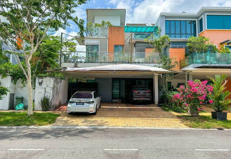 Bangi Lakehill Villas