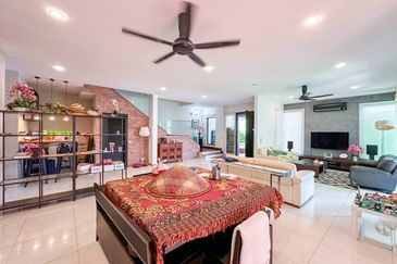 Bangi Lakehill Villas