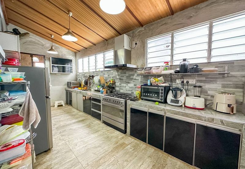 Bangi Lakehill Villas