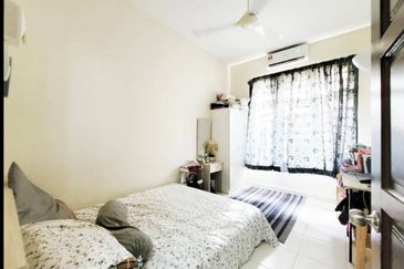 Taman Intan Baiduri Salak Tinggi