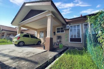 Taman Intan Baiduri Salak Tinggi