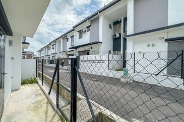 Verna Lake Villas @ Serene Heights