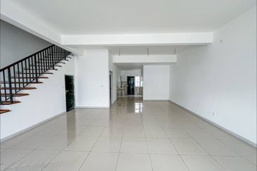 Verna Lake Villas @ Serene Heights