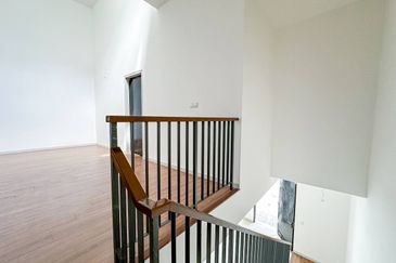 Verna Lake Villas @ Serene Heights