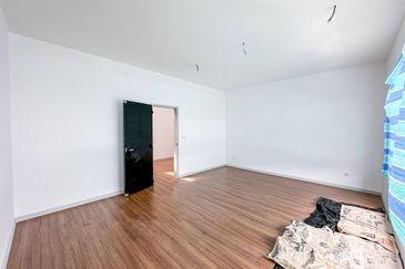 Verna Lake Villas @ Serene Heights