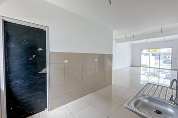 Verna Lake Villas @ Serene Heights