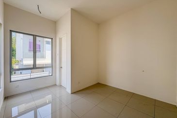 Fairfield Residences, Tropicana Heights