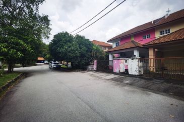 Seksyen 6 @ Bandar Bukit Mahkota