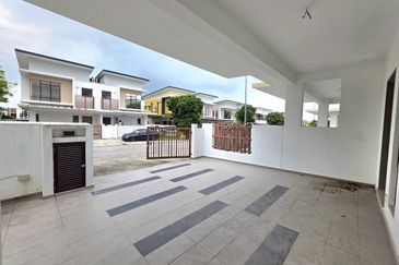 Elmera @ Setia Ecohill 2