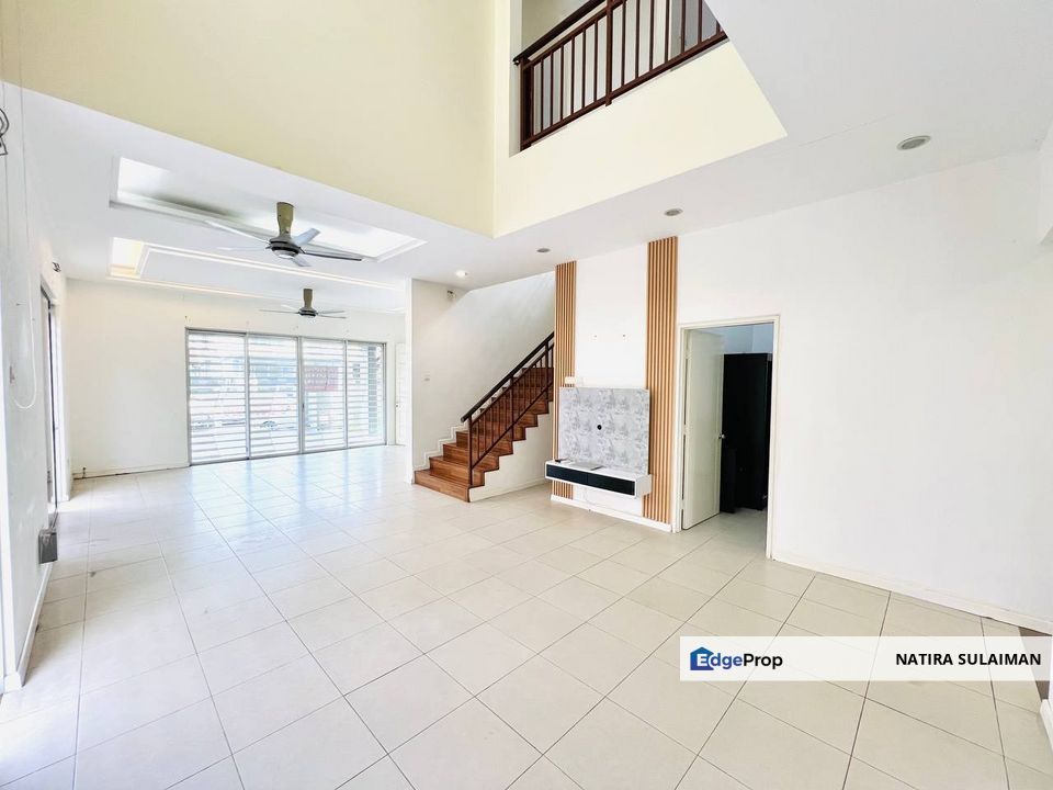  Semi D Anjung Suasana Bandar Seri Putra, Selangor, Kajang